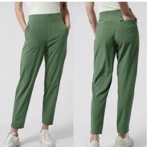 Athleta Brooklyn Ankle Pant Vineyard Green Pants Women’s Size 4 Travel Casual